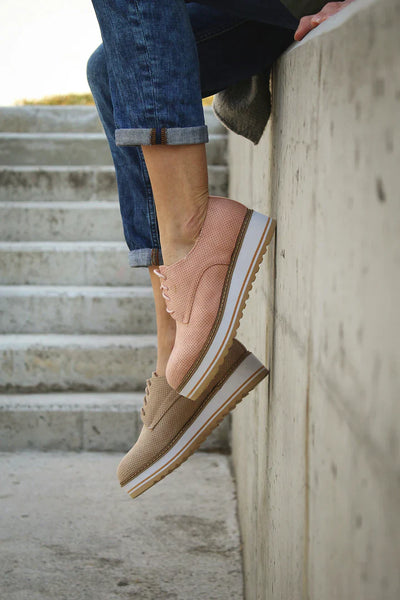Shoes & Sneakers