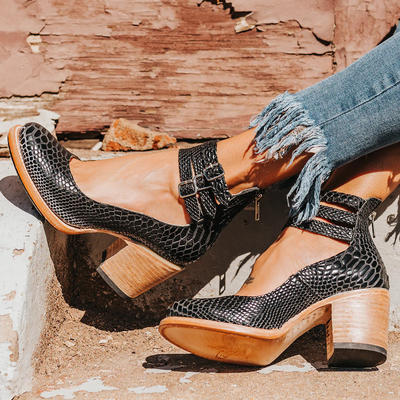 Veronica | Ankle-Strapped Vintage Shoes