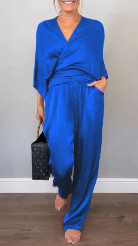 Vita | Casual V-Neck Set