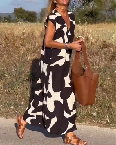 Shiena | Cozy Printed V-Neck Dress