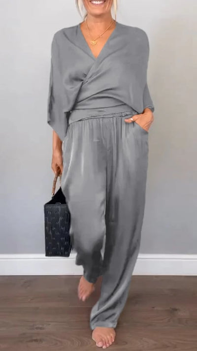 Vita | Casual V-Neck Set