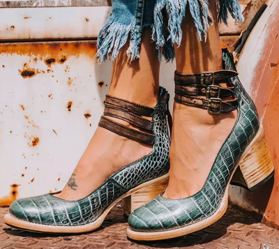 Veronica | Ankle-Strapped Vintage Shoes