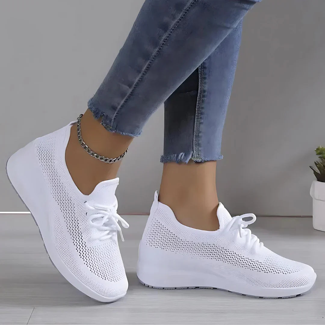 Delany | Pain Relieving Sneakers