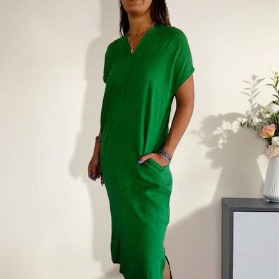 Darlene | Classic V-Neck Dress