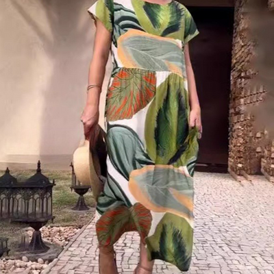 Sarai | Chic Round-Neck Dress